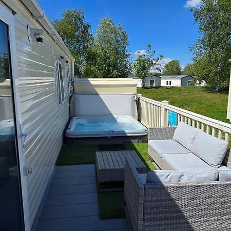 Rj Luxury Caravan Hire With Hot Tub Tattershall Zewnętrze zdjęcie
