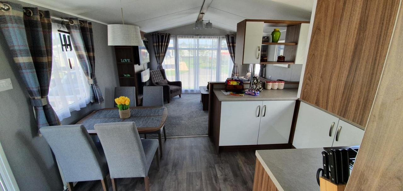 Rj Luxury Caravan Hire With Hot Tub Tattershall Zewnętrze zdjęcie